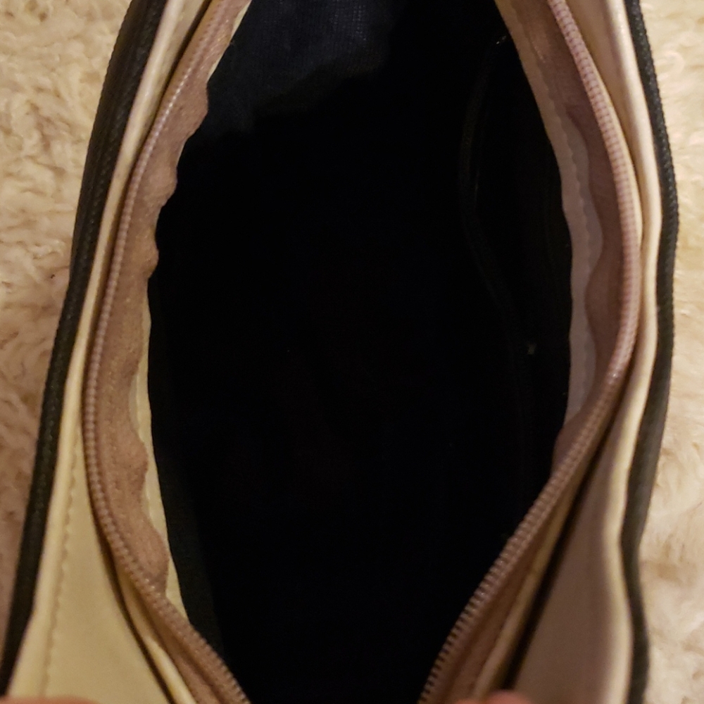 Purse - Picture 5 of 8